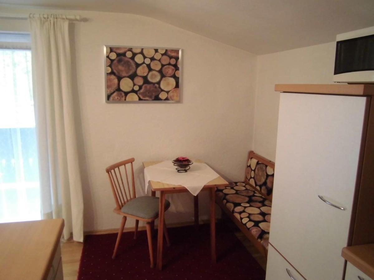 Privatzimmer Haus Anna+Franz Viehhofen Exterior foto